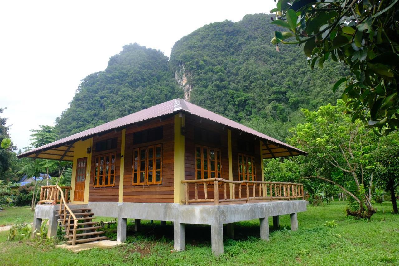 Monkey Mansion - Jungalows & Tours Villa Khao Sok National Park Eksteriør bilde